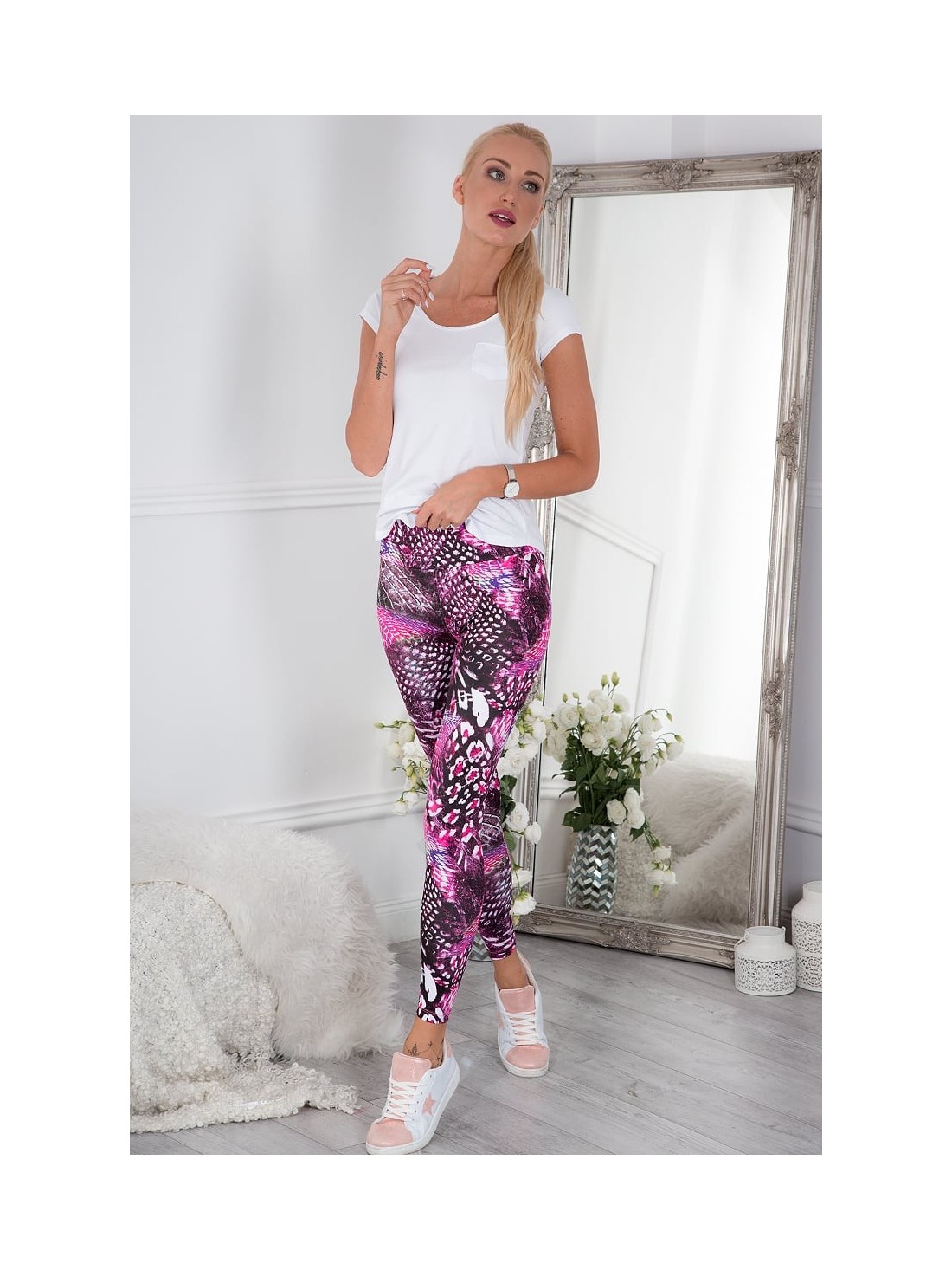 Amaranth sports leggings with patterns H1001 - Online store - Boutique